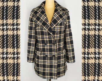 Wool vintage coat in plaid print, double breasted trench coat