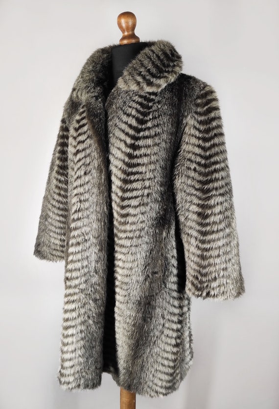 Vintage gray faux fur coat, animal print women's … - image 7