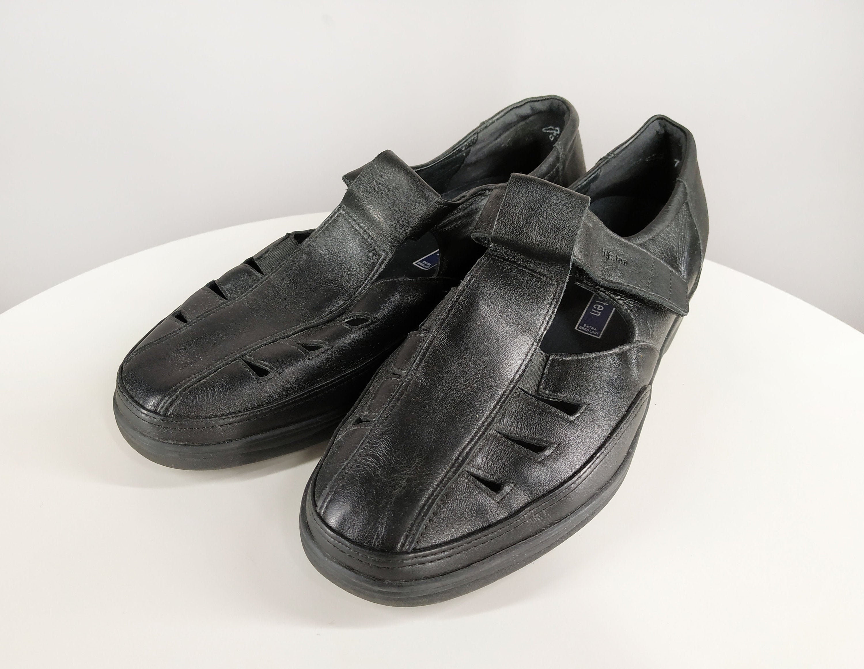 Brogue sandals shop