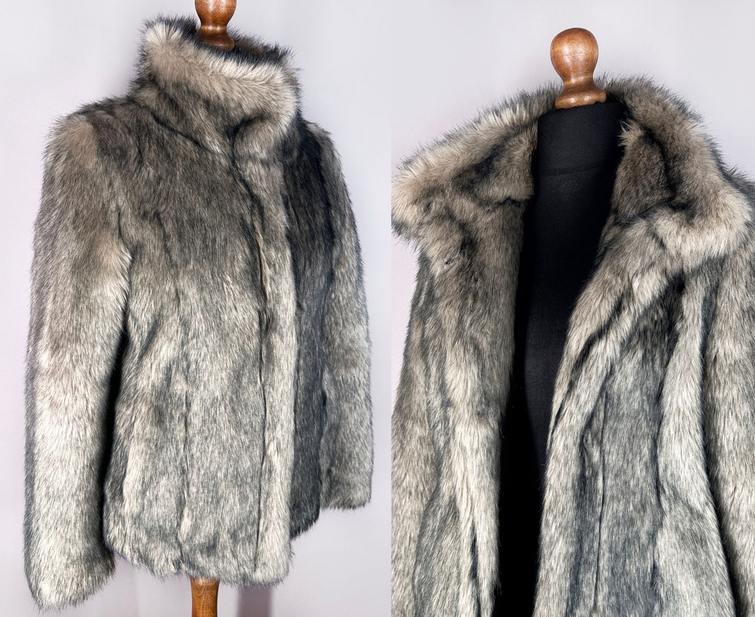 Vintage 2000’s grey faux fur jacket