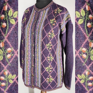 Pure wool knitted cardigan with embroidery, vintage knit cardigan with botanical motives, warm 80s grandma&#39;s cardigan