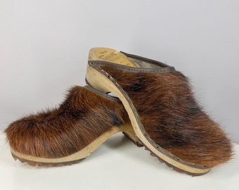Swedish vintage clogs with fur upper, women's brown clog shoes, 70s bohemian shoes