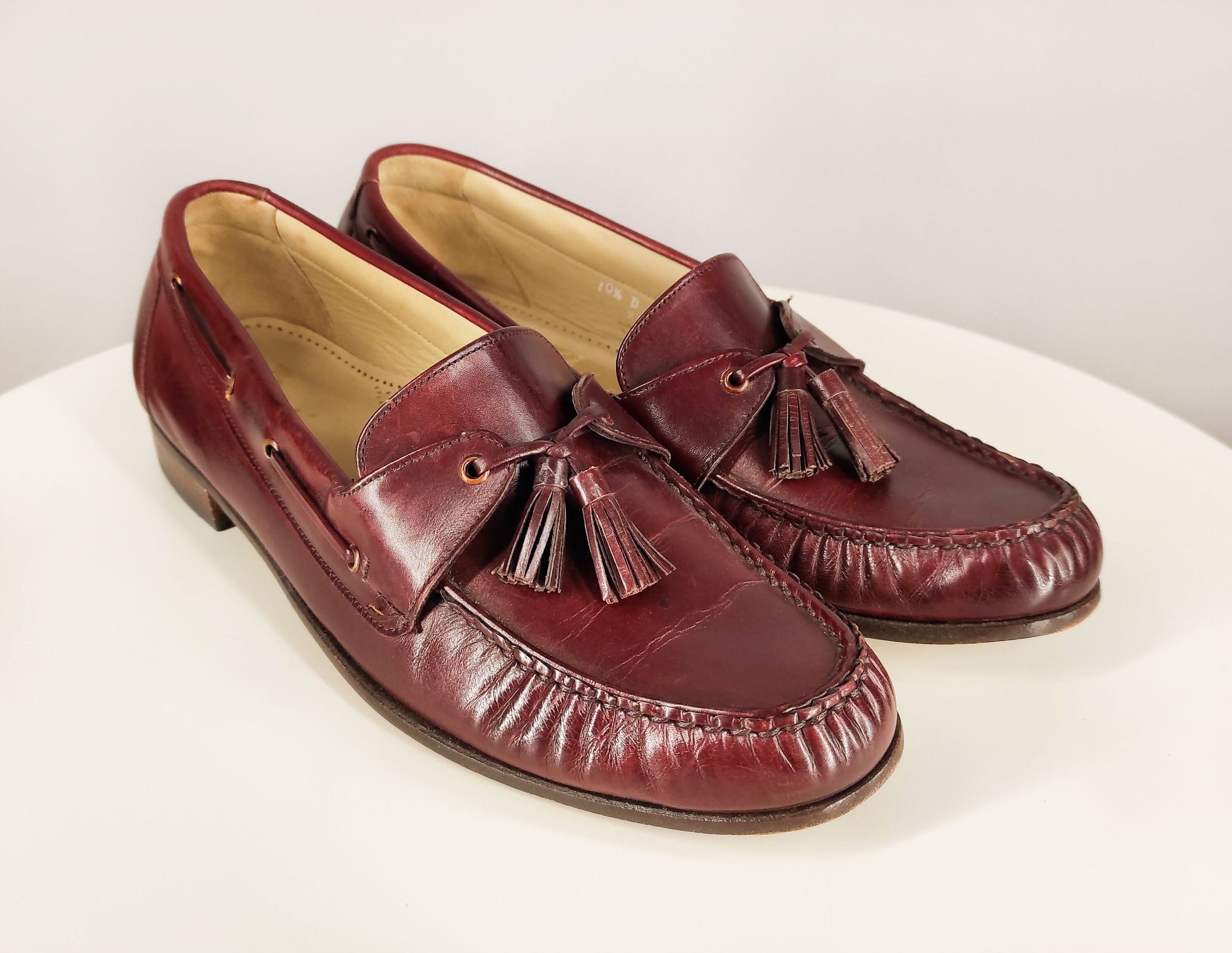 AUTHENTIC LOUIS VUITTON Brown Leather Men's Dress Shoes Loafers Size 8  Tassels