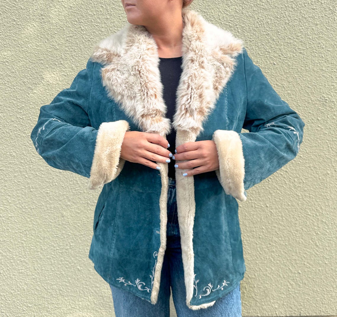 Suede leather embroidery jacket, vintage penny lane jacket, 90s short bohemian coat with faux fur, Foto 1 von 5