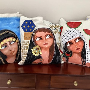 Einzigartige Handbemalte Tribal Tragetaschen | Boho-Chic-Stil | Nahöstliche, afrikanische und marokkanische Designs für Fashion Statements