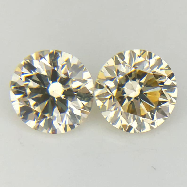 Set of Natural Diamonds Light Color Diamond 0.42 ct
