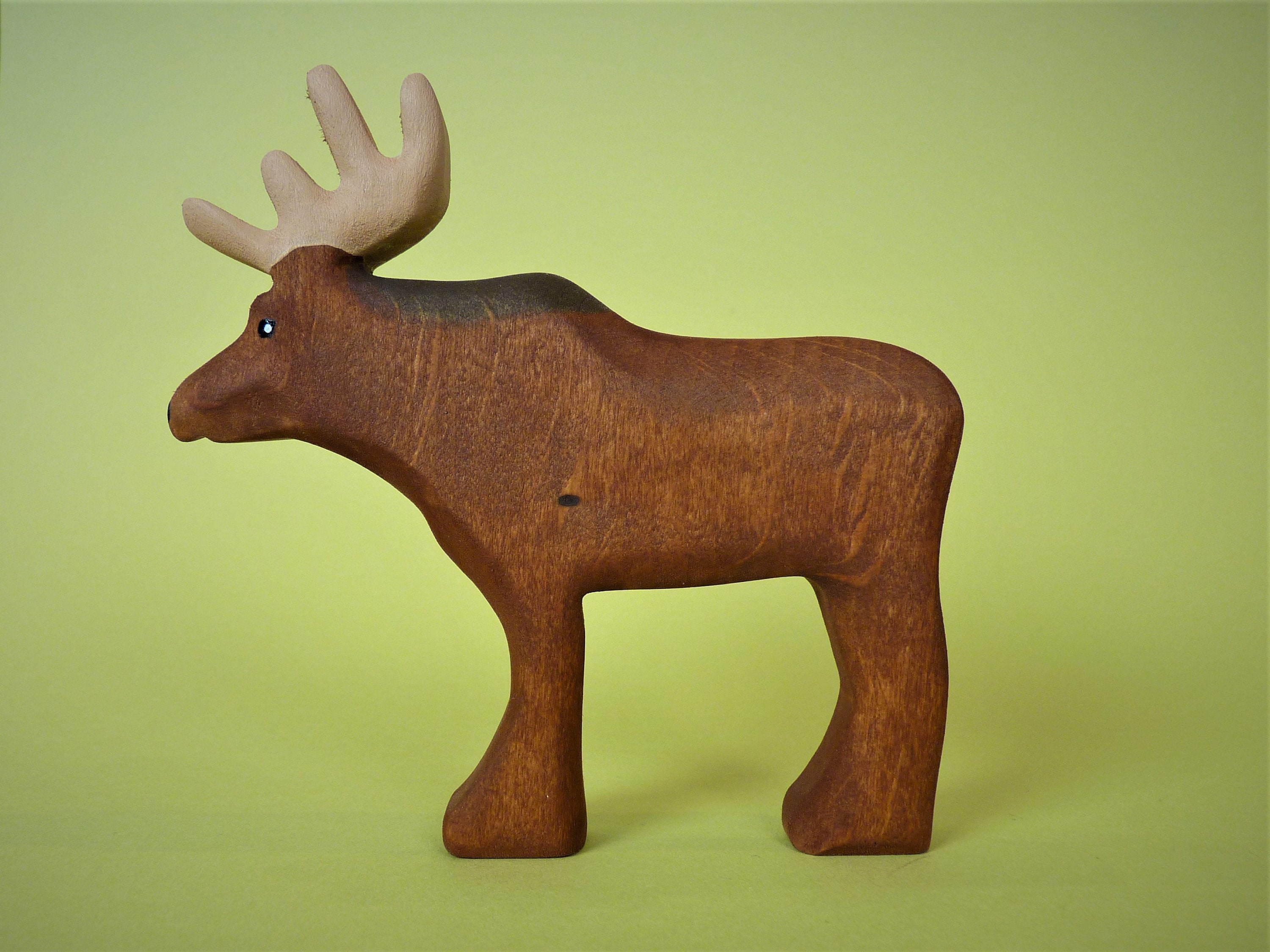 Фигурка садовая лось. Деревянные игрушки звери. Фигурка декоративная лось l14,5 w10 h18 см. Фигурка "лось". Коллекция статуэток лосей.