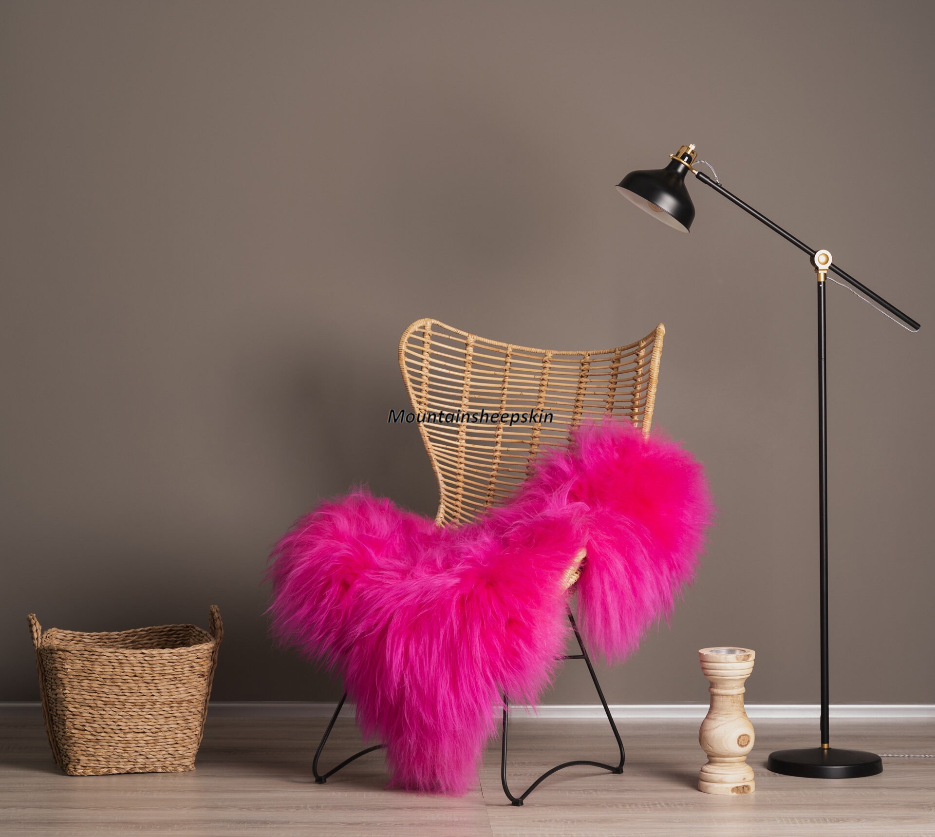 Dark Pink Dyed Genuine Icelandic Sheepskin Lambskin Sheep Skin Rug Pelt Soft Wool, schaffell Hygge