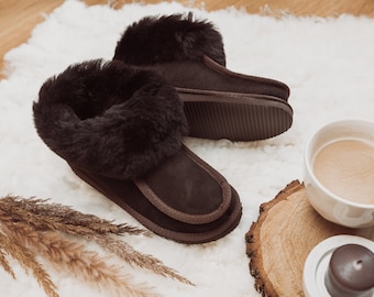 Soft Brown slippers made of 100% sheepskin. Top quality, comfortable, perfect for a gift.