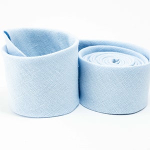 Light blue mens wedding necktie / Groomsmen necktie / Pocket square