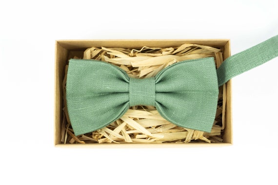 Sage Green Groomsmen Bow Tie for Weddings / Ties for Men / | Etsy