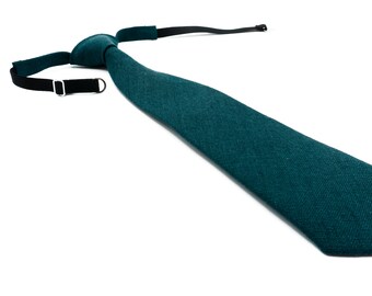 Teal pre tied necktie for boys. Linen pre tied necktie