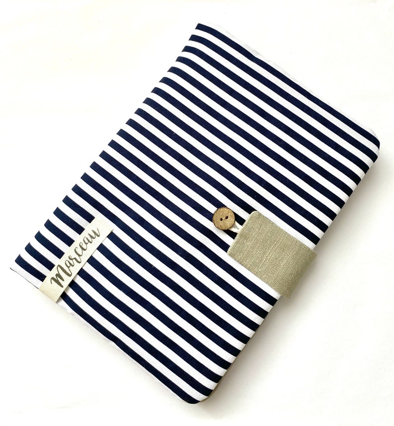 Padded and personalized health book cover Esprit MARINIÈRE navy blue patte beige