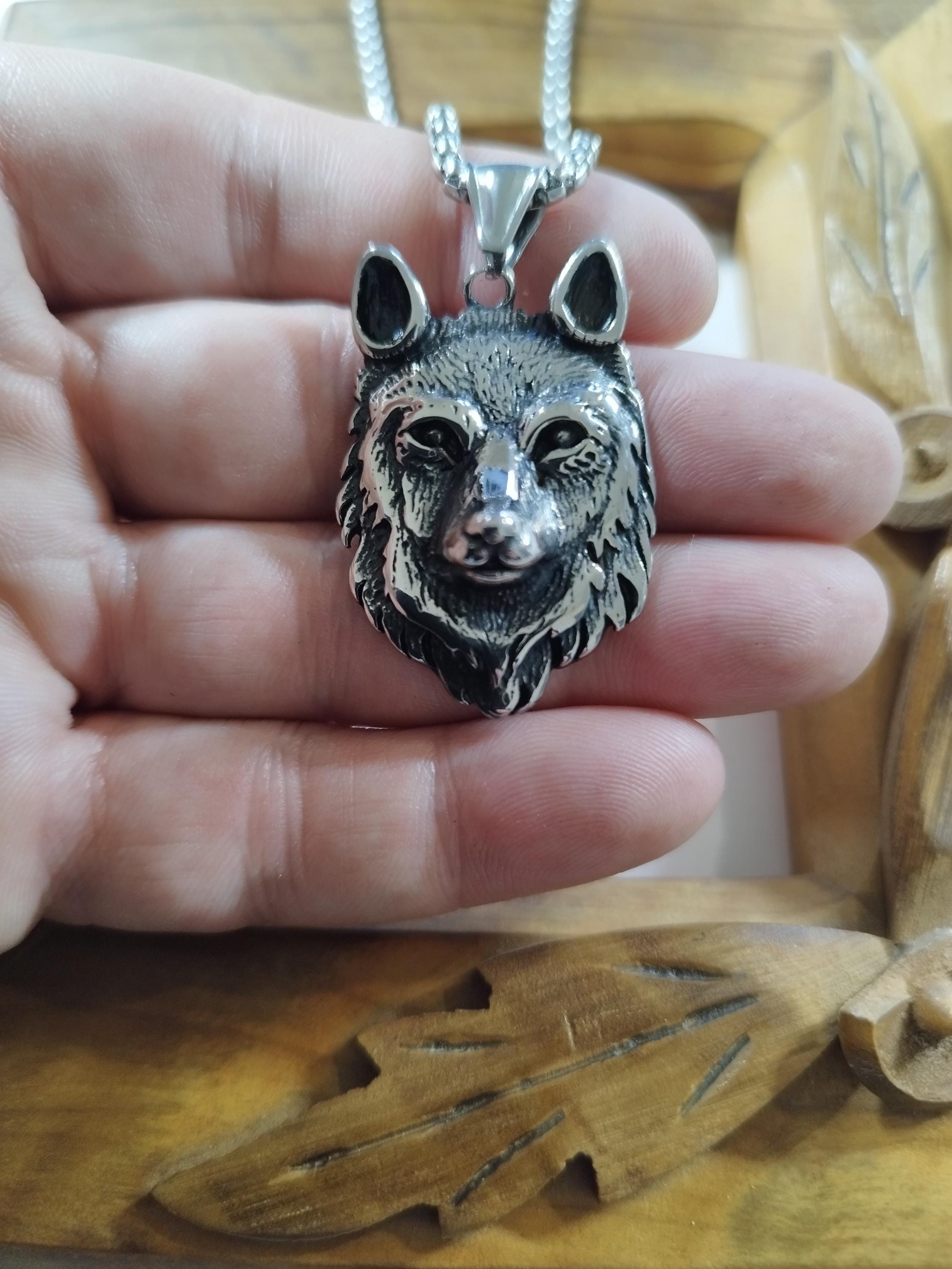 Pendentif Tête de Loup en acier Inoxydable Chaîne 45cm