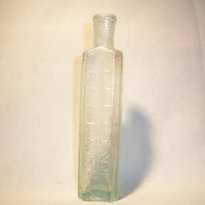 1850&#39;s Genuine Essence Dug Bottle!