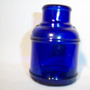 1900 Cobalt Blue Round Ink Bottle