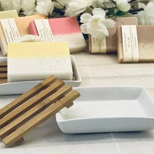 Ceramic soap dish with bamboo draining rack image 4