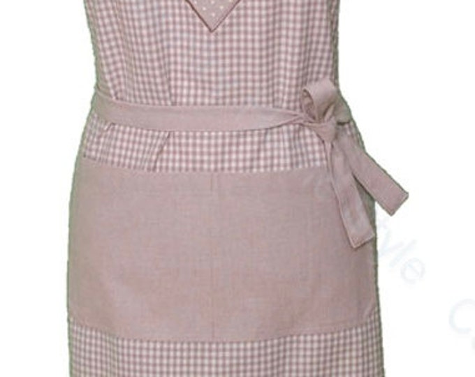 Kitchen apron with heart beige