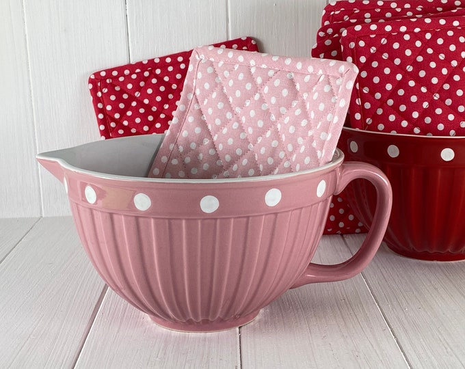 Mixing bowl dough bowl made of ceramic in pink with white dots