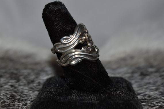 Vintage Sterling Silver Modernist Ring/Size 8 - image 3
