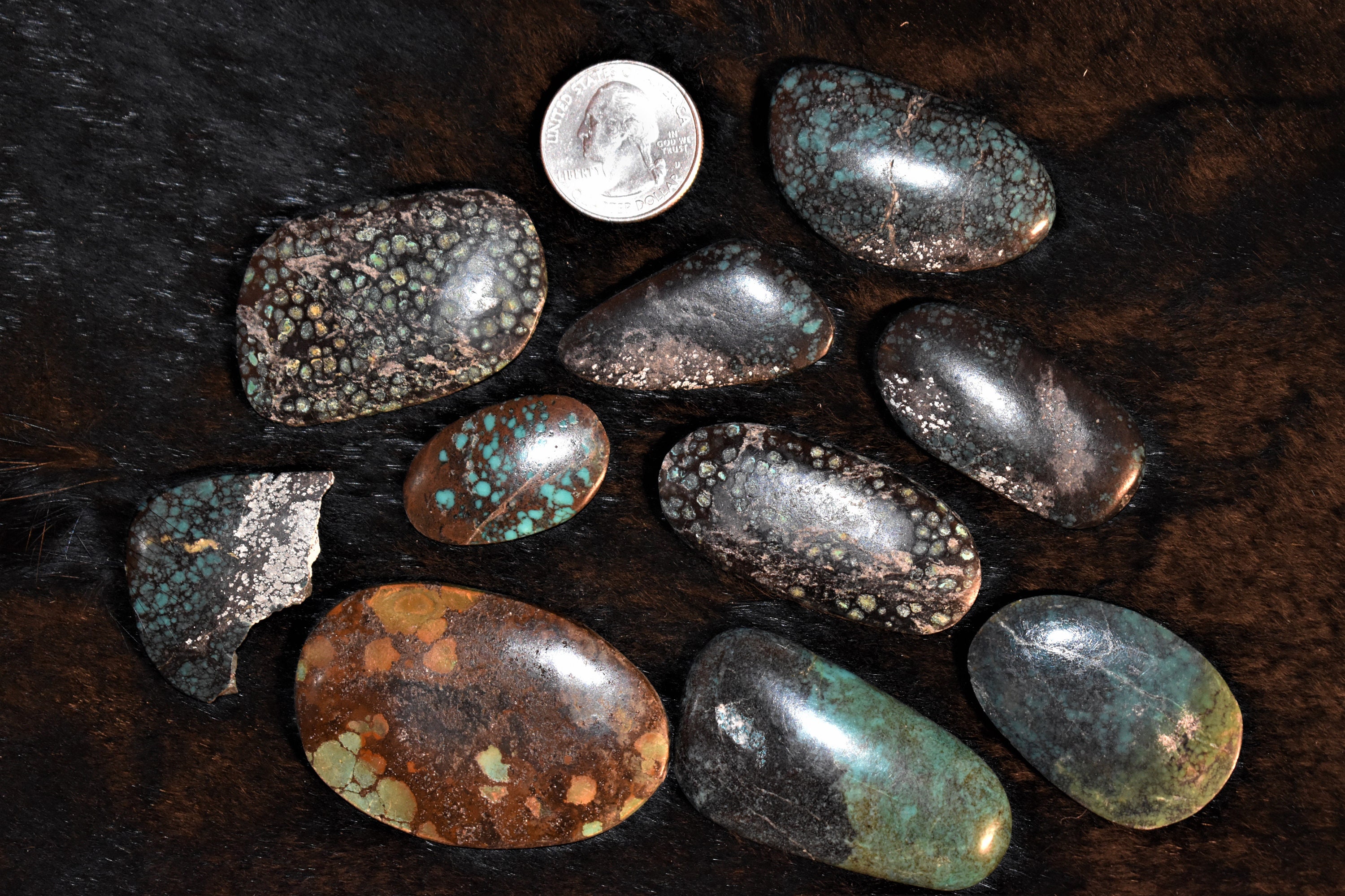 【国産】 Blemished Ten of Lot Hubei Cabochons/484 Unbacked Turquoise 置物