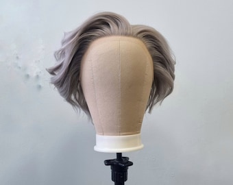 Gray-haired man&#39;s wig