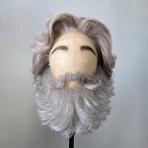 Santa&#39;s set. Fake beard/mustache  and wig.