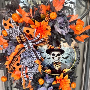 Halloween Wreath, Halloween skeleton grapevine wreath, Halloween Decor, Traditional Halloween Decor, Halloween Home, Floral Halloween Wreath