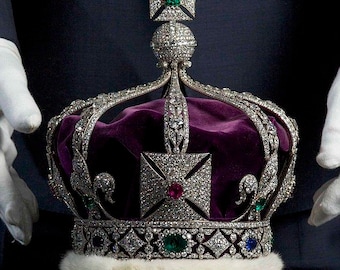 Vintage Royal Reproduction Crown with American Diamond, Silver Crown