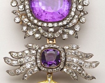 Antique Brooch with Natural Victorian  Diamond, 925 Sterling Silver, Christmas day Special Brooch