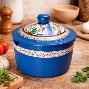 Handgefertigtes Terrakotta-Glas mit Deckel - traditioneller handbemalter dekorativer Aufbewahrungstopf (4.5x4.2)