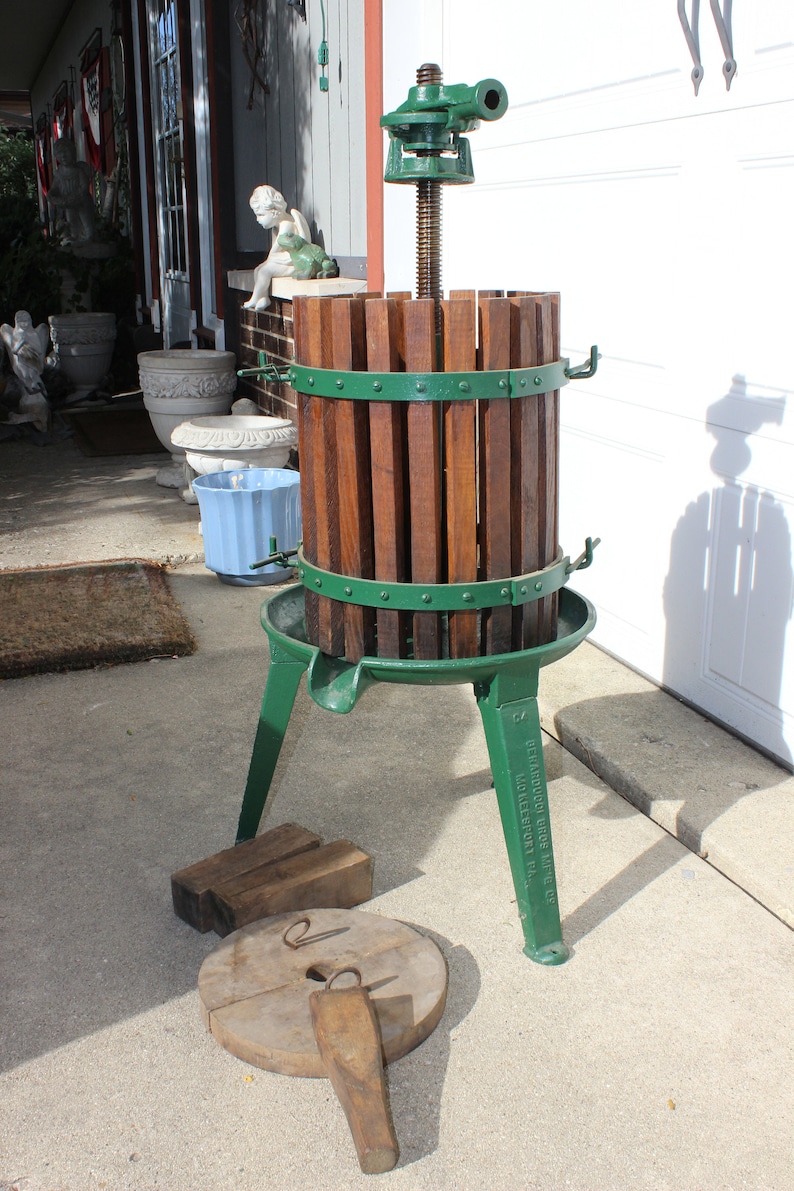 Cast Iron & Wood Fruit Wine Press Vintage Antique Berarducci Bros Mfg. Co. PA image 3