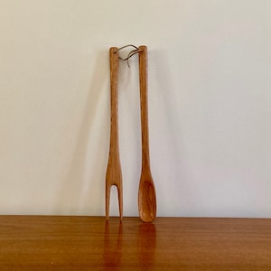 Vintage Oak Wood Spoon and Fork Wall Decor: 80s Kitchen Utensils