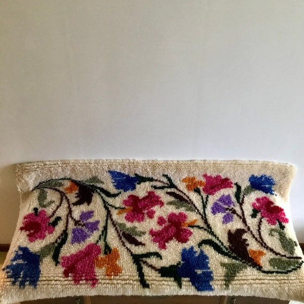 Floral Latch Hook Rug | VIntage Floral Latch Hook Wall Hanging | Vintage Area Rug | Mid Century Area Rug | Shag Area Rug | 60s70s Decor