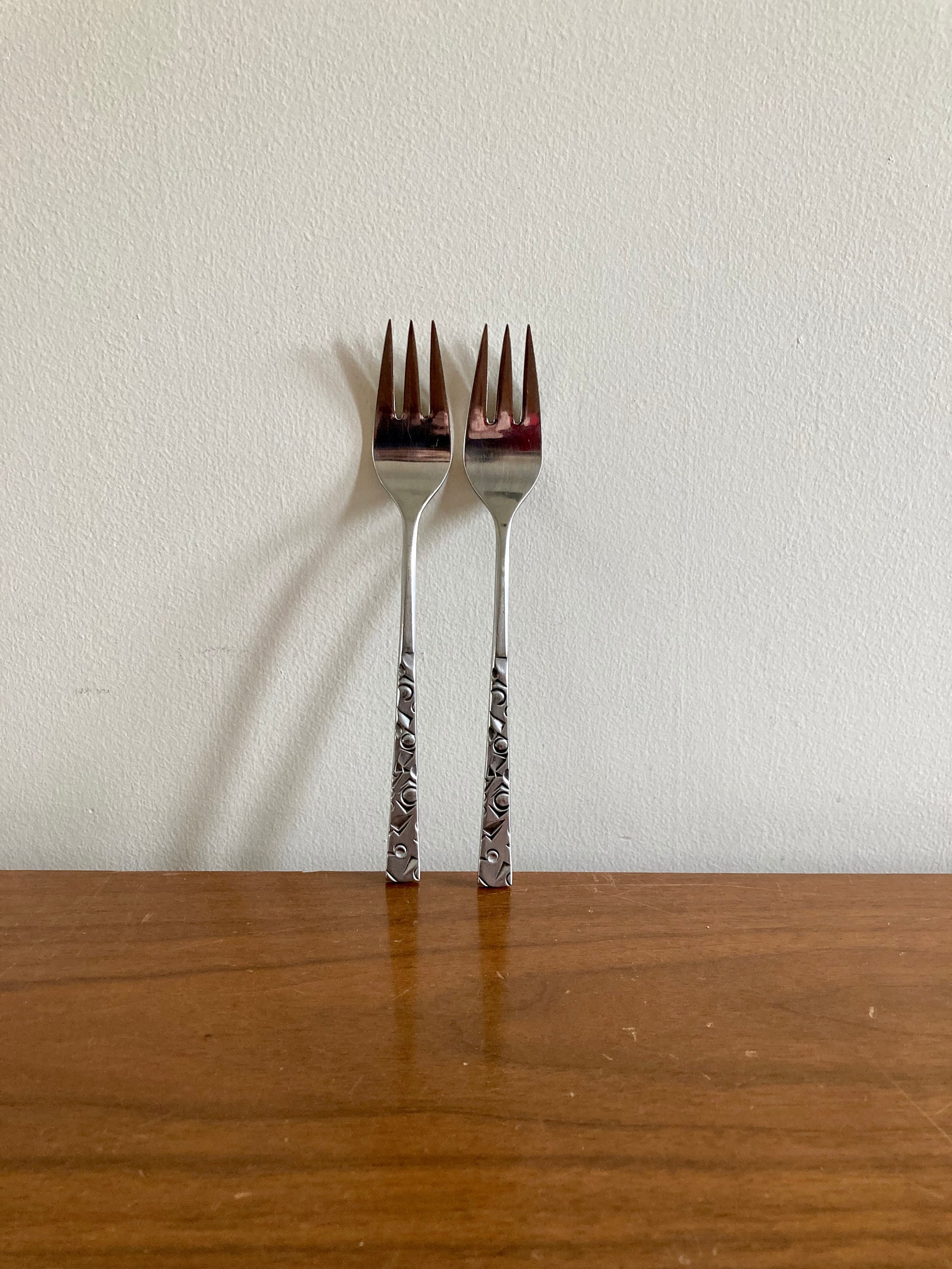 TWO 1847 Rogers Bros Navaho navajo Stainless Salad Forks TWO 1847 Rogers Bros Navaho navajo Stainless Salad Forks