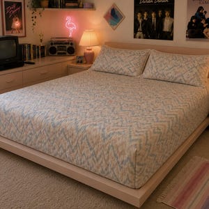 Vintage kingsize gewatteerde spreienset: pastelkleurig ikat beddengoed uit de jaren 80