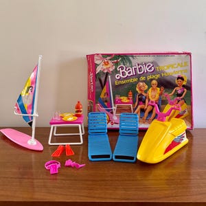 80's Vintage Barbie Pool