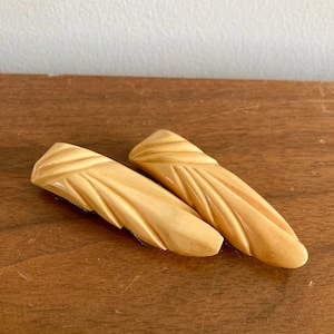 DOIS 20s30s Butterscotch Bakelite Dress Clips | Vintage Art Deco Dress Clips | Retro 20s30s Ladies Accessories | Vintage 20s Clip Broche