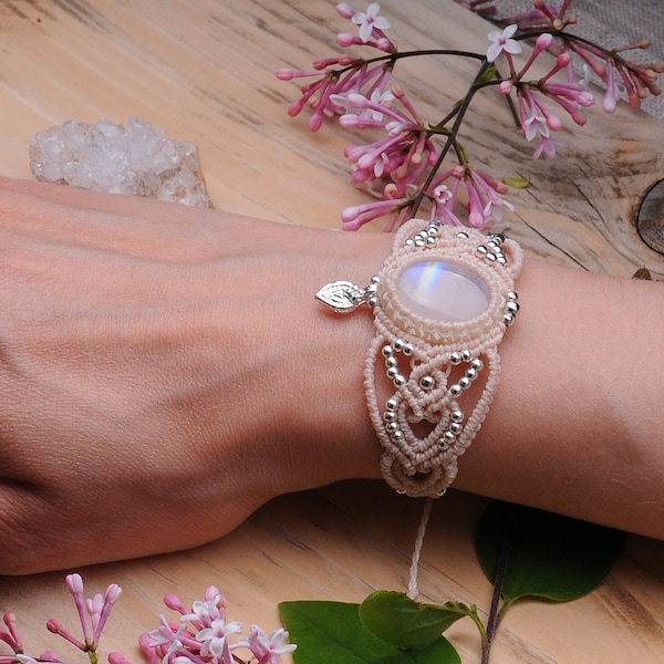 Macrame Moonstone Bracelet for Bride, Bohemian Gemstone Armband, Tribal Festival Adornment, Wrapped Crystal Bracelet, Boho Wedding Jewellery