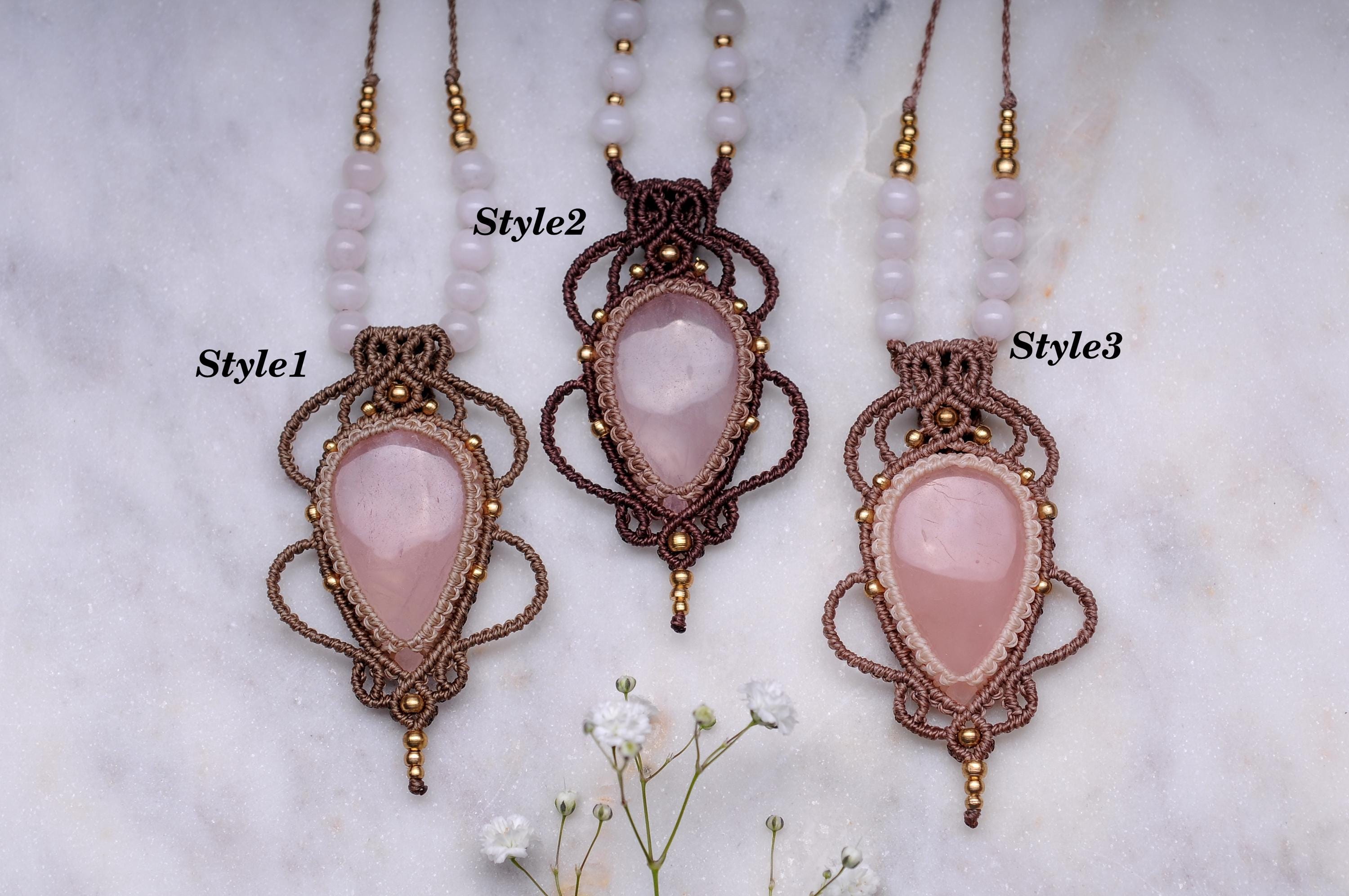 ローズクォーツのマクラメペンダント、ボヘミアンピンクの宝石