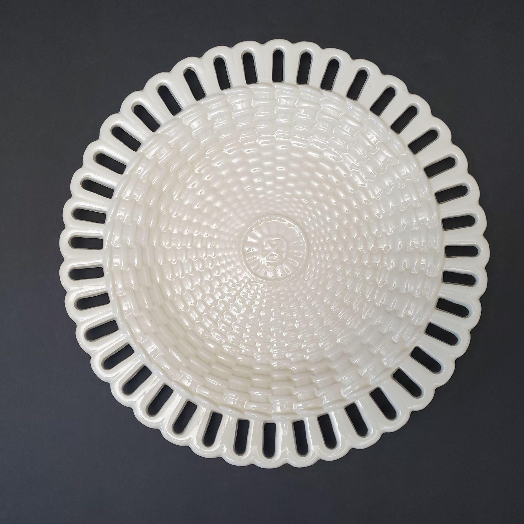  CREAMWARE ヴィンテージ　アンティーク　プレート Antique Creamware - Etsy