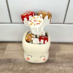 Gingerbread Man Set of 3 Marshmallows on Sticks & 3 Mini Mallows | Gingerbread Man Tier Tray Decor| Christmas Baking Decor| Fake Marshmallow