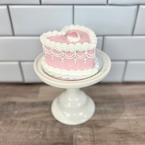 Small Fake Vintage Style Coquette Pink Heart Shaped Cake | Valentine&#39;s Day Decor | Fake Heart Shaped Cake | Faux Cake | Photo Prop Fake Cake