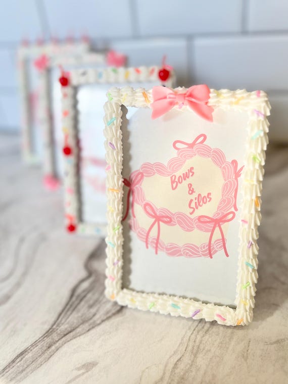 Faux Cake Picture Frame (4x6) – Y2K Coquette Decor