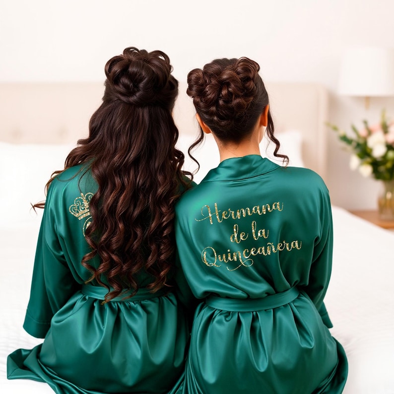 Emerald green Quinceañera robes for mis quince anos and hermana de la Quinceañera. Getting ready robes for Quinceañera squad and family.