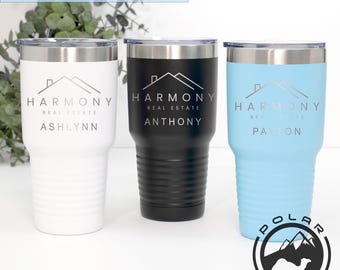 Zakelijke swag-logocadeaus voor collega's, werknemers en klanten - gegraveerde beker van 30 oz