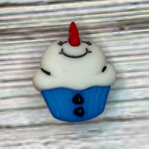 Snowman Cupcake Diamond Painting Cover Minder/Refrigerator Magnet/Needle Minder