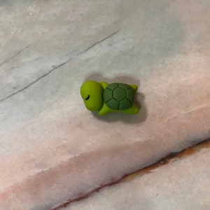 Sleeping Baby Turtle Cover Minder/Refrigerator Magnet/Needle Minder