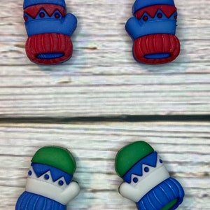 Mitten Set Cover Minders/Refrigerator Magnets/Needle Minders