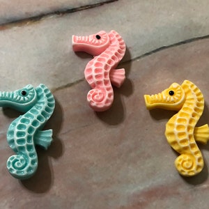 Cute Seahorse Cover Minder/Refrigerator Magnet/Needle Minder